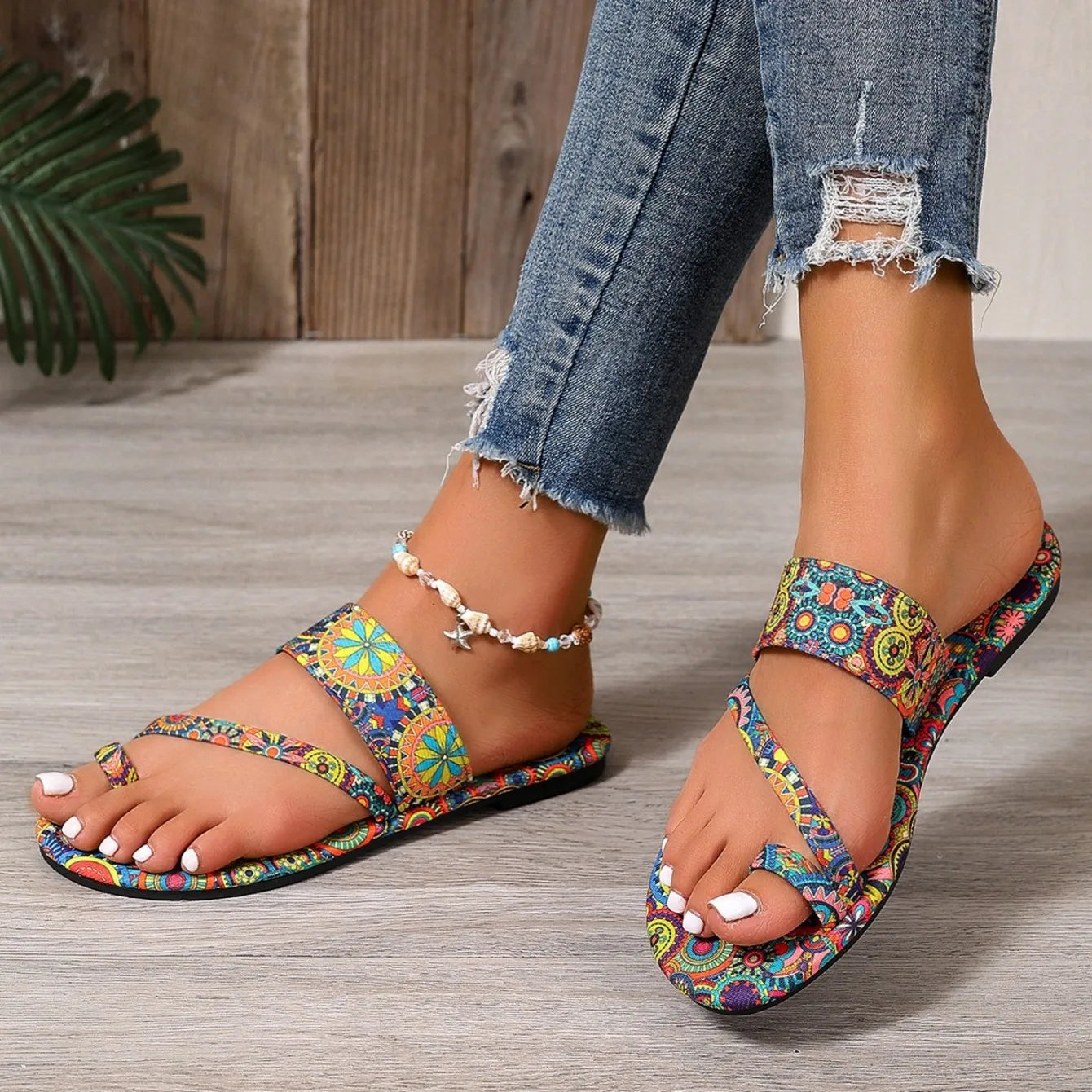 Women Slippers Fashion Anti-slip Shoes for Women Summer Comfortable Open Toe Sandals Big Size Light Beach Slippers Slides Women